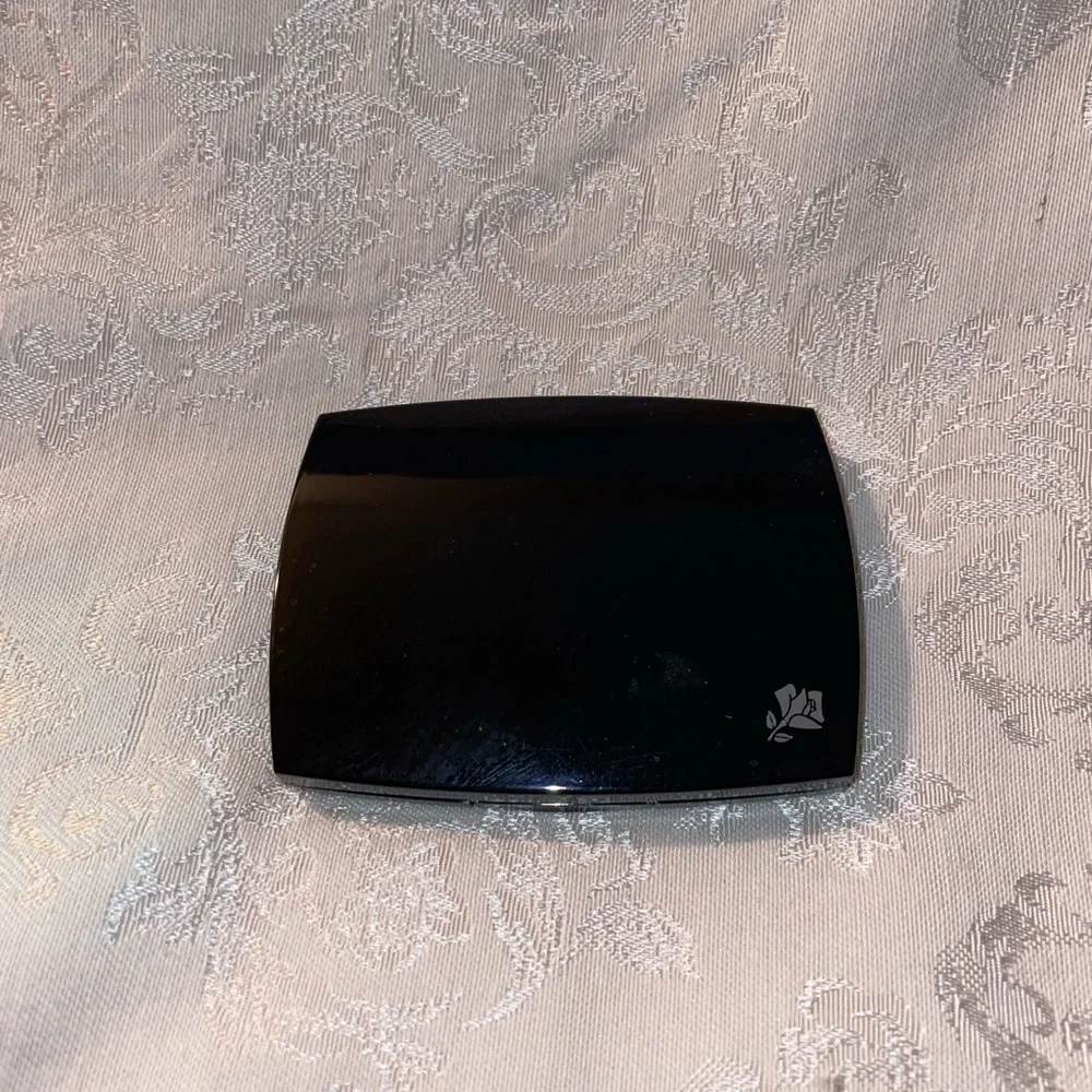 NWT LANCÔME Purple Eyeshadow Palette. - Picture 2 of 3